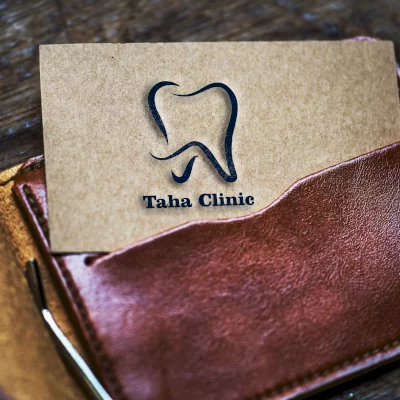 لوگو برای کلینیک دندانپزشکی طاها